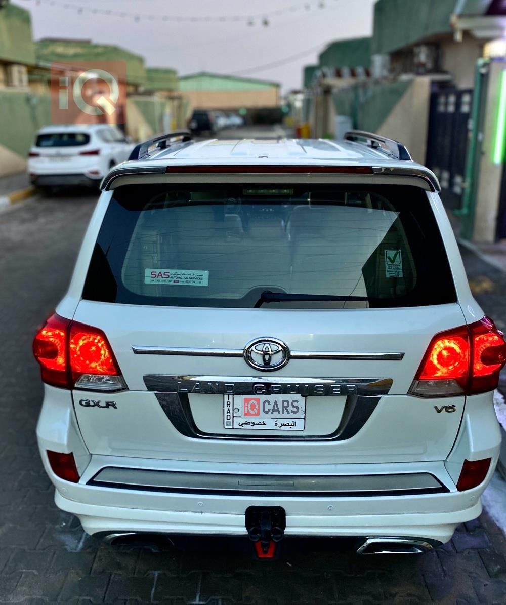 تويوتا لاندكروزر